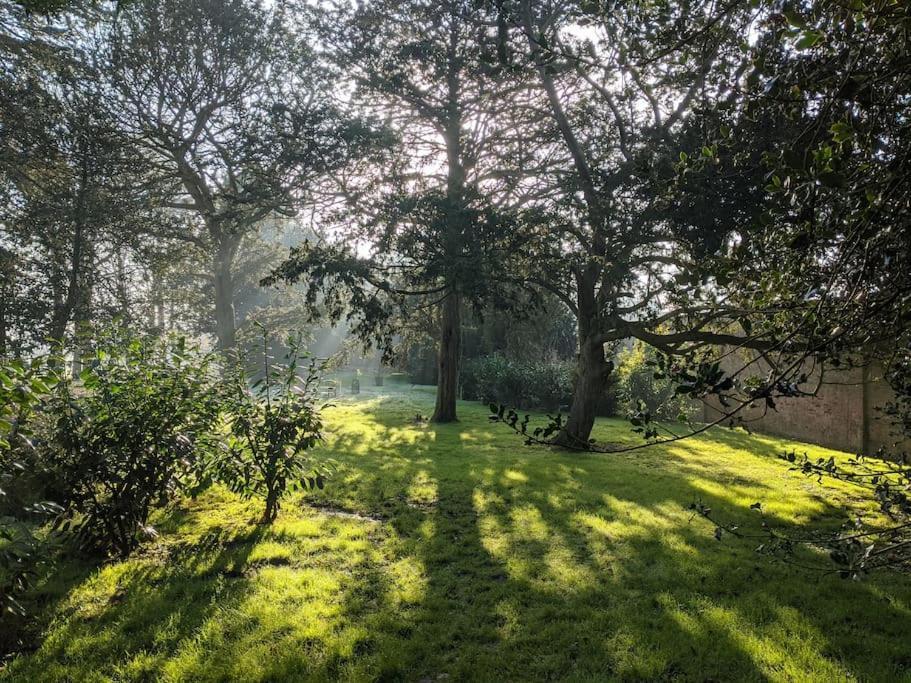 Baker'S Cottage, Urban Spa And Garden Bar Evesham Bagian luar foto