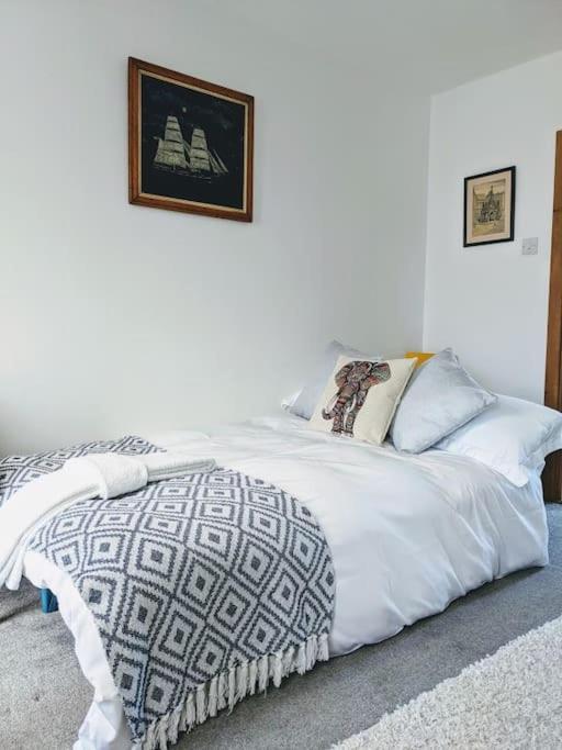 Baker'S Cottage, Urban Spa And Garden Bar Evesham Bagian luar foto