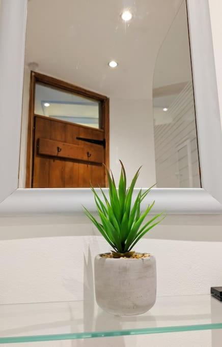 Baker'S Cottage, Urban Spa And Garden Bar Evesham Bagian luar foto