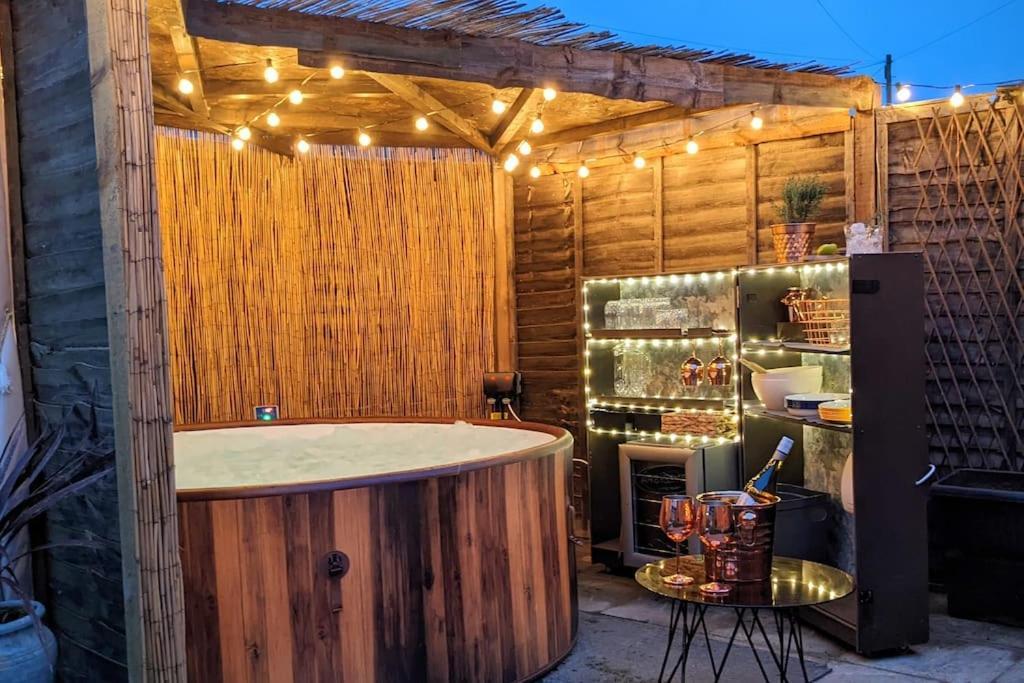 Baker'S Cottage, Urban Spa And Garden Bar Evesham Bagian luar foto