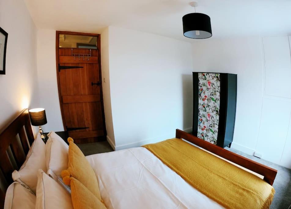 Baker'S Cottage, Urban Spa And Garden Bar Evesham Bagian luar foto