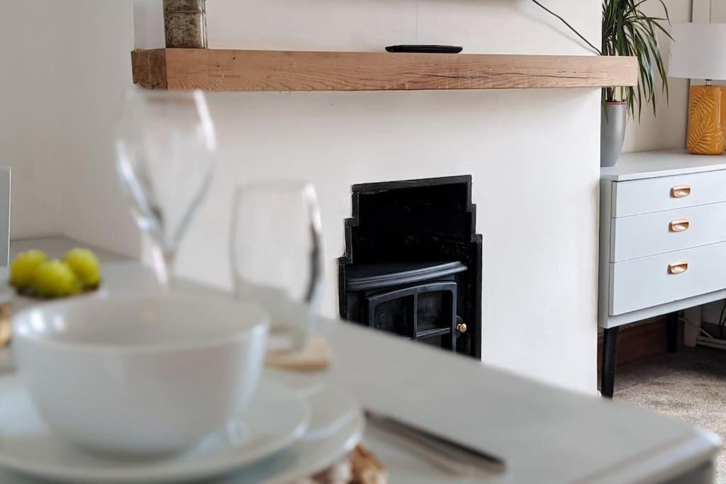Baker'S Cottage, Urban Spa And Garden Bar Evesham Bagian luar foto