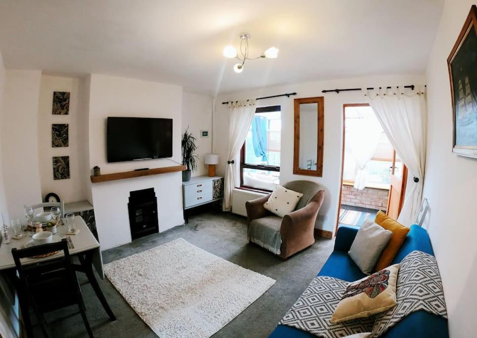 Baker'S Cottage, Urban Spa And Garden Bar Evesham Bagian luar foto